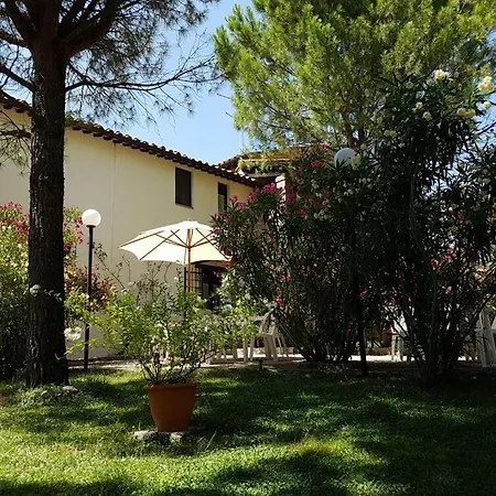 Agriturismo La Ginestrella *