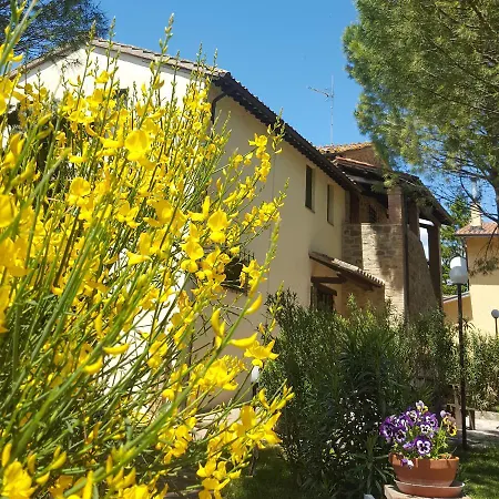 Country house Agriturismo La Ginestrella *